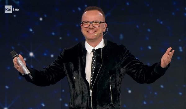 Gigi D'Alessio - Il Cantante Mascherato 4