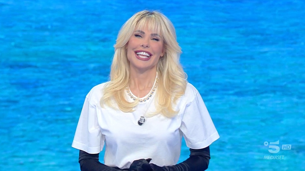 Ilary Blasi - Isola dei Famosi 2023