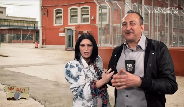 Laura Pausini e Mauro Casciari - Viva Rai2