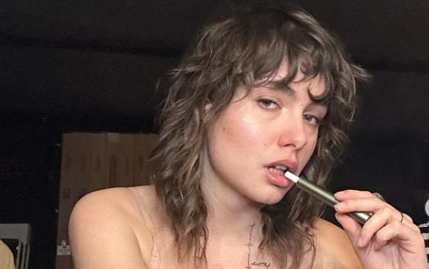 Classifica FIMI: Madame subito prima negli album, Cenere di Lazza resiste nei singoli. Mon Amour di Annalisa parte dalla 26esima posizione