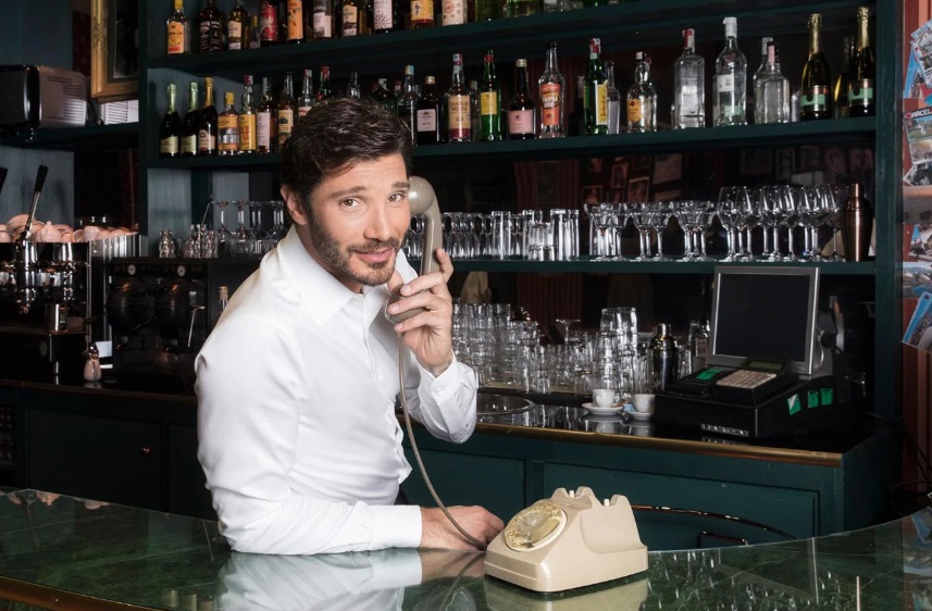 Anche al ‘Bar Stella’ si fa festa per lo scudetto del Napoli