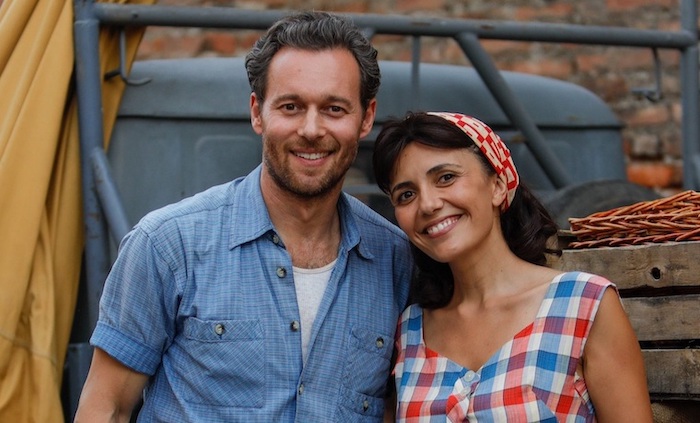 Ascolti TV | Domenica 23 Aprile 2023. Vicini la replica de La Sposa (2,48 mln – 15.4%) e i Record (2,38 mln – 15.9%)