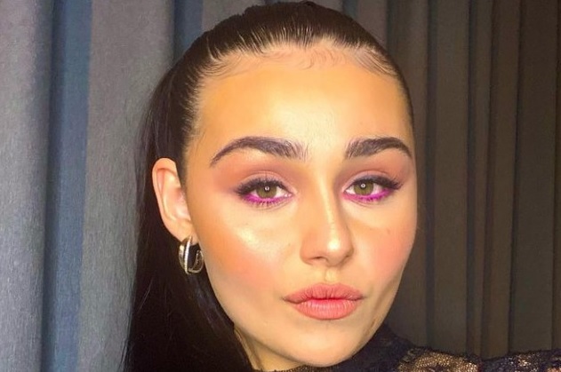 Eurovision Song Contest 2023: chi è Alessandra, la cantante italo-norvegese in gara per la Norvegia