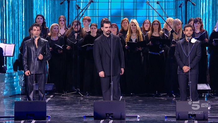 Ascolti TV | Sabato 27 maggio 2023. Vince Tutti per Uno con Il Volo (3,13 mln – 23.6%), I Migliori Anni dell’Estate chiude al 19.7% (2,86 mln). Linea Blu riparte dall’11.9%, Confessione Reporter 2.7%