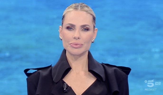 Ascolti TV | Lunedì 29 Maggio 2023. Isola 18.6% (2,45 mln), Vivere non è un Gioco da Ragazzi chiude al 16.1% (2,9 mln). Only Fun arriva al 4.3% (790 mila). Ottimo Affari Tuoi (25% – 5,1 mln), La Promessa parte bene (23.6% – 2,22 mln)