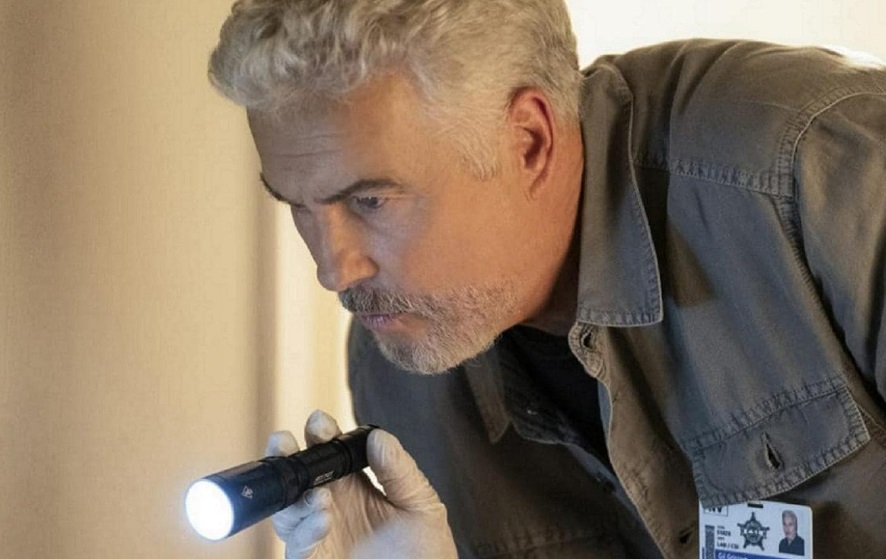 Programmi TV di stasera, domenica 11 giugno 2023. Al via su Rai2 la seconda stagione di C.S.I. Vegas