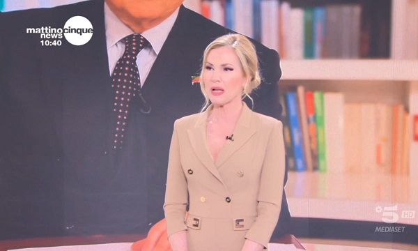 Francesco Vecchi e Federica Panicucci annunciano commossi la morte di Silvio Berlusconi – Video