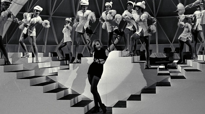 Arriva al cinema il documentario «Raffa» sulla Carrà