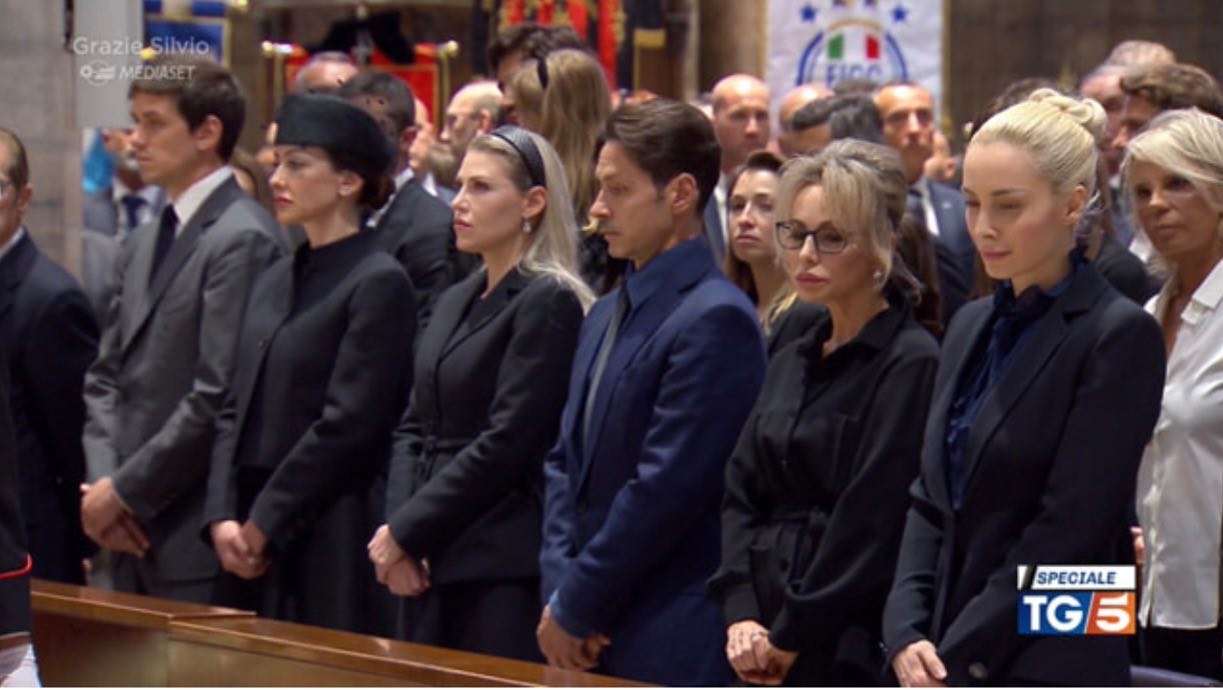 Ascolti TV | Mercoledì 14 Giugno 2023. Funerali Berlusconi: Rai1 18.3%, Canale5 21.9%, Italia1 3%, Rete4 5.2%, LA7 2.4%. In pt vince Chi l’Ha Visto (14.2%), Porta a Porta 9.1%, The Good Doctor (6.4%) si avvicina a New Amsterdam (8.5%)