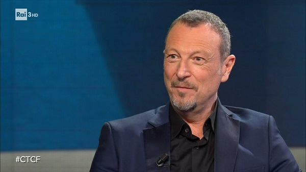 Amadeus al fulmicotone: «In silenzio anche un idiota può sembrare intelligente». Replica alle critiche di Sgarbi e Morgan?