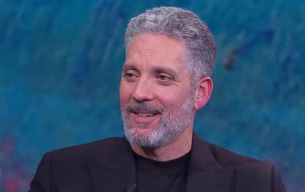 Beppe Fiorello diventa un giornalista di cronaca nera per Canale 5