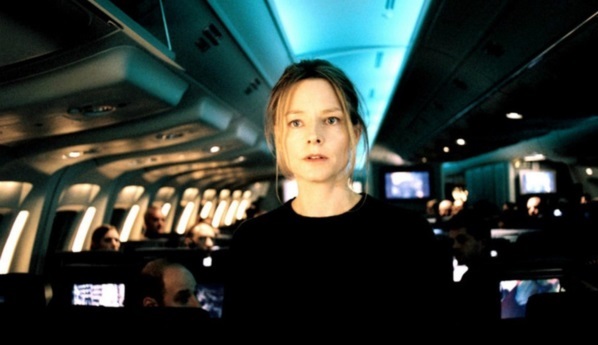 Programmi TV di stasera, giovedì 13 luglio 2023. Su Rete 4 il film ‘Flightplan – Mistero in Volo’