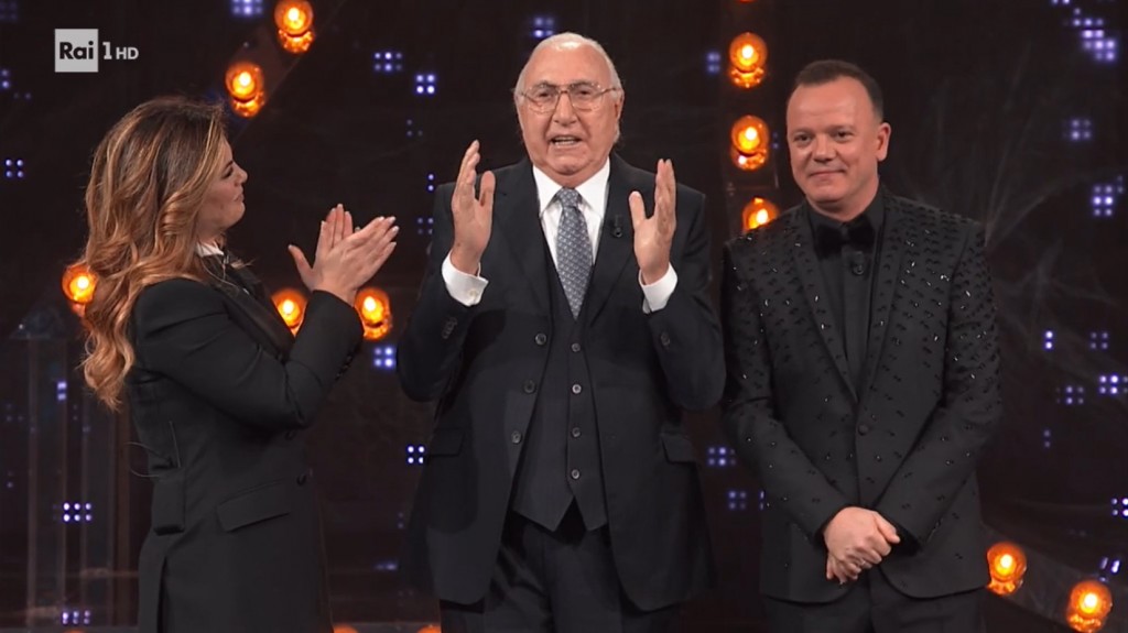 Ascolti TV | Sabato 29 luglio 2023. Si accorciano le distanze tra D’Alessio-Incontrada (16.4%) e i Record (13.4%), bene Ritorno al futuro (7.1%). Al mattino la debacle delle Azzurre ai Mondiali di calcio 20.8%