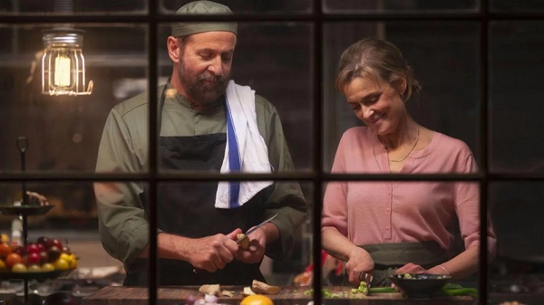 Programmi TV di stasera, mercoledì 26 luglio 2023. Su Rai1 il film ‘Tuesday Club – Il talismano della felicità’