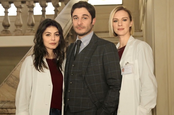 Programmi TV di stasera, domenica 27 agosto 2023. Su Rai 1 proseguono le repliche della terza stagione de L’Allieva