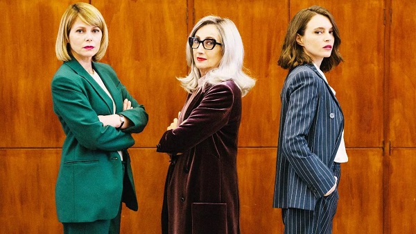 Variazioni di palinsesto: Rai1 chiude in anticipo le repliche di Studio Battaglia, Rete 4 sospende East New York