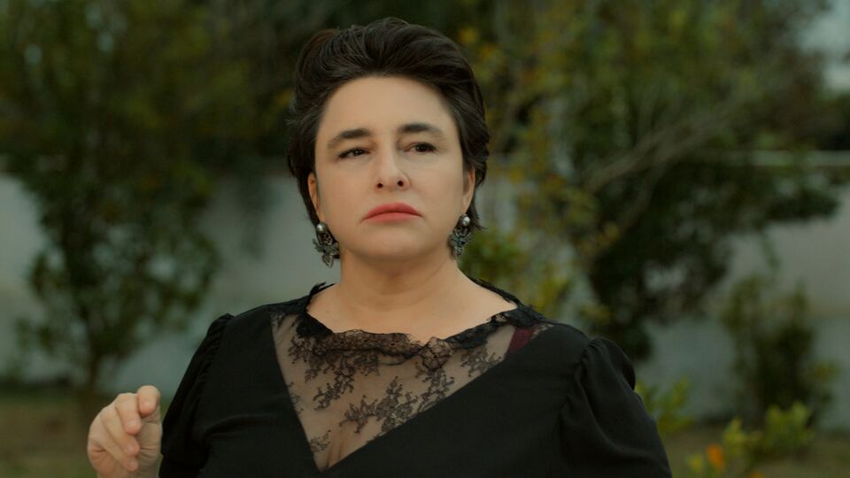 Terra Amara, anticipazioni (27 agosto – 2 settembre 2023): Zuleyha accusa Behice dell’omicidio di Hunkar