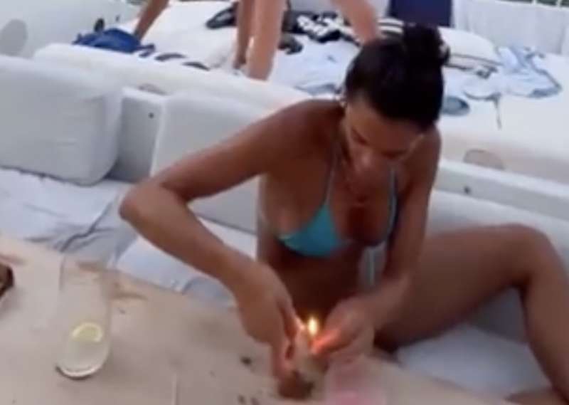 BOOM! La Rai congeda la nuova Gatta Nera Candelaria Solorzano per una storia Instagram