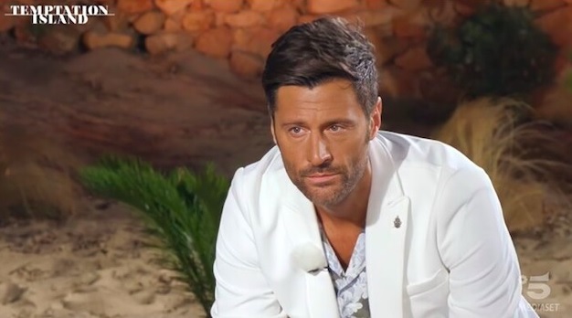 Filippo Bisciglia conduttore di Temptation Island Winter