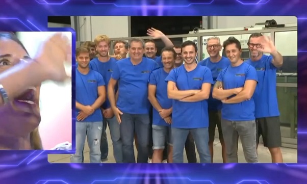 Grande Fratello: fuori programma a luci rosse – Video