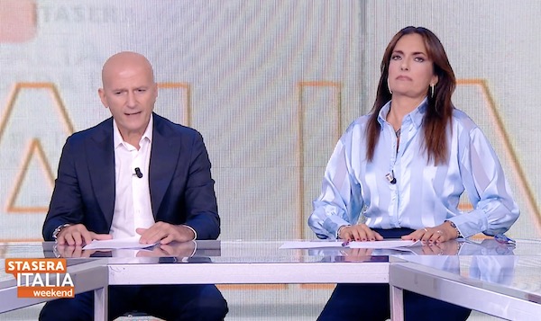 Mediaset non perde (più) tempo: Safiria Leccese ‘in soccorso’ di Augusto Minzolini a Stasera Italia Weekend