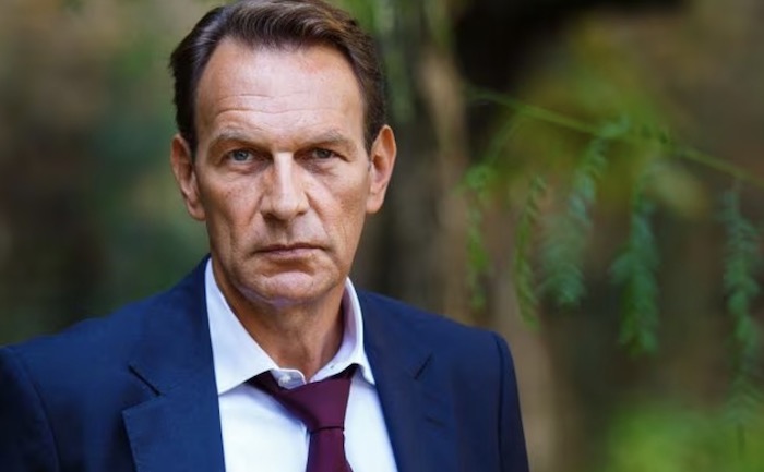 Un Posto al Sole, anticipazioni (4-7 settembre 2023): Roberto inizia a sospettare che il bambino non sia suo figlio