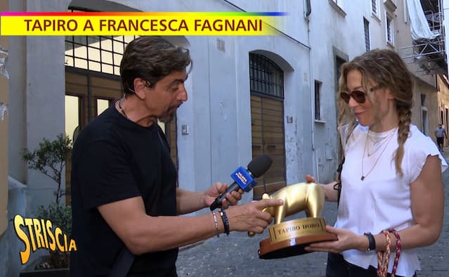 Francesca Fagnani attapirata per lo stop a Fedez: «Mi è capitato di intervistare personaggi più critici e non è mai successo nulla»