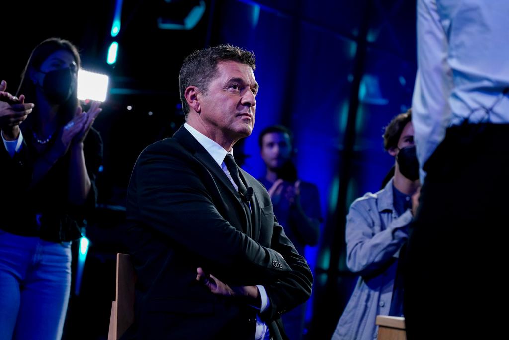 Teo Mammucari, bordate a Mediaset, Papi e Scotti