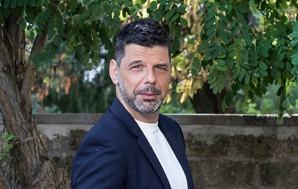 Salvo Sottile conduce Far West dal 6 novembre su Rai3