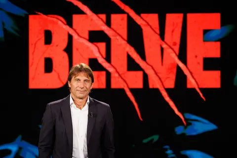 Antonio Conte: «Roma e Napoli sono due piazze che vorrei vivere. Ma non prenderei una squadra in corso»