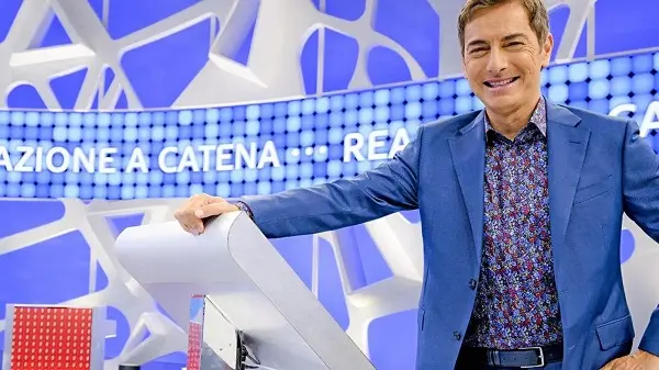 Programmi TV di stasera, sabato 7 settembre 2023. Su Rai1 il secondo e ultimo appuntamento con ‘Tutti Giocano a Reazione a Catena’