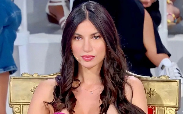 Manuela Carriero ha abbandonato il trono di Uomini e Donne