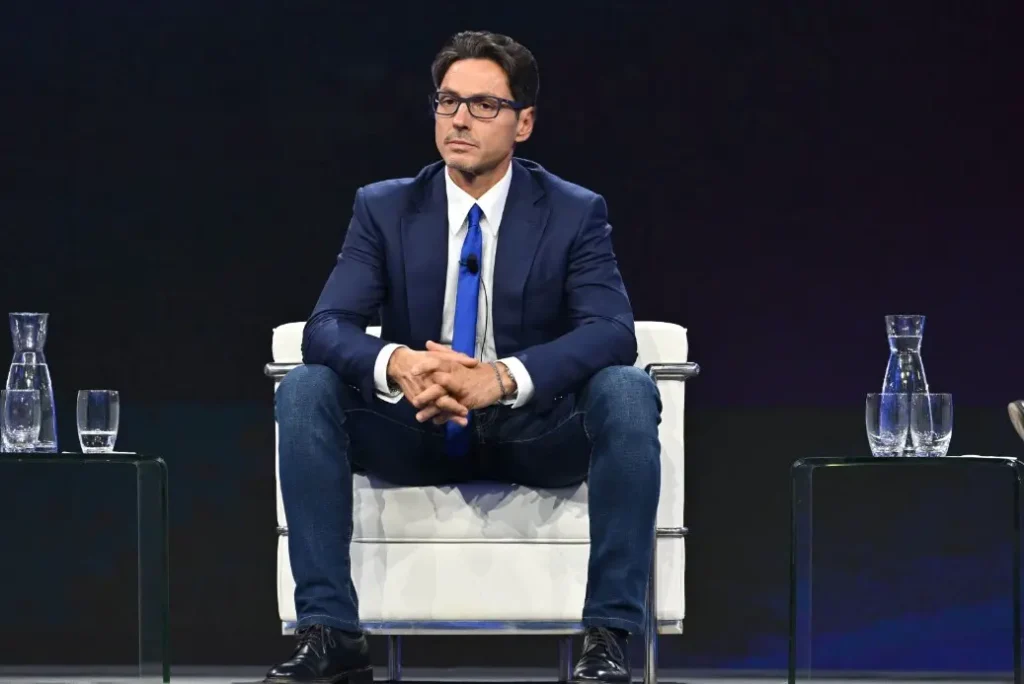 Pier Silvio Berlusconi bandisce il trash