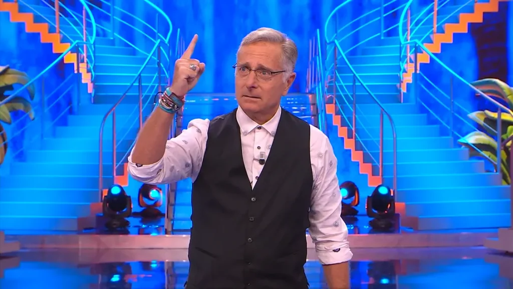 Ascolti TV | Venerdì 12 gennaio 2024. Ciao Darwin vince col 23.6% (3,5 mln), Colpo di Luna parte dal 20% (3,3 mln)