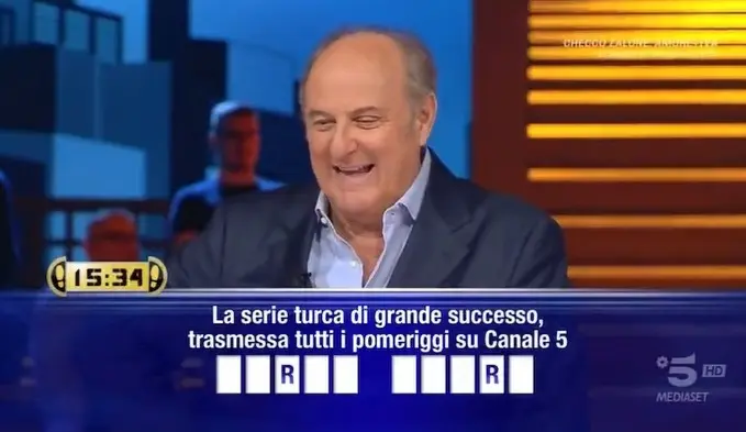 Gerry Scotti su Terra Amara: «Ci dobbiamo beccare sta roba»