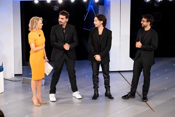 Il Volo e Alessandro Siani alla sesta puntata di C’è Posta per Te