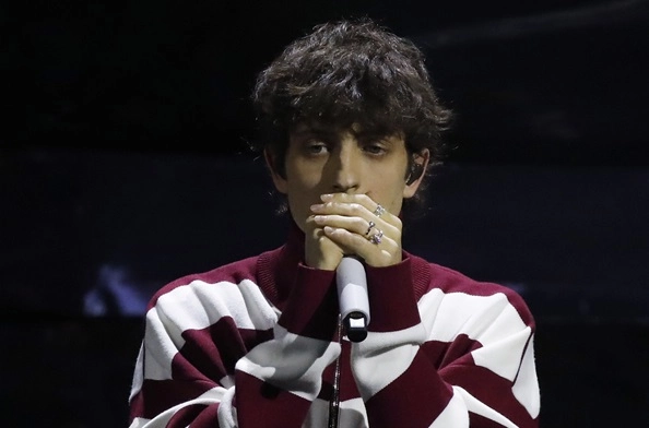 Sangiovanni annuncia il momentaneo ritiro dalle scene