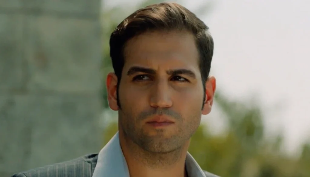 BOOM! Aras Senol di Terra Amara all’Isola dei Famosi