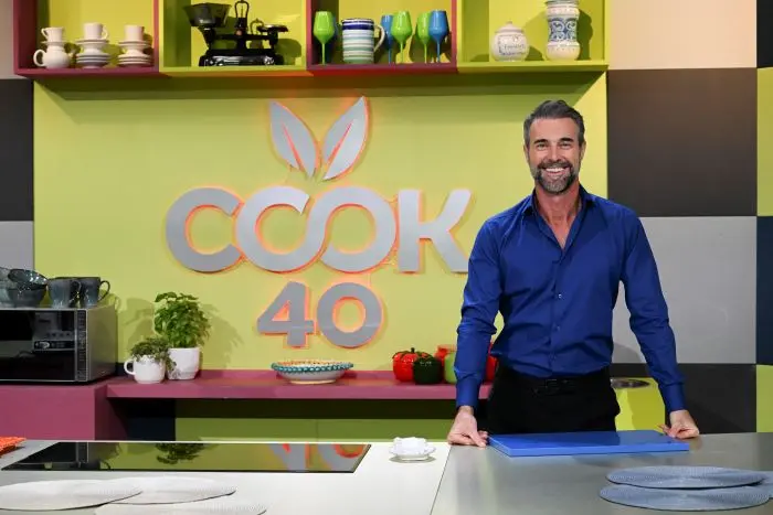 Flavio Montrucchio debutta su Rai 2 con Cook 40′