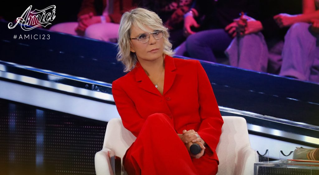 Ascolti TV | Sabato 20 aprile 2024. Amici leader col 25.7% (3,8 mln)