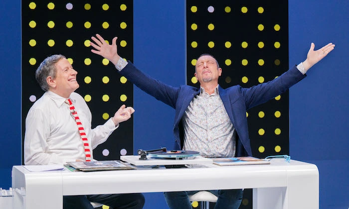 Riccardo Rossi racconta I Vinili di… Amadeus su Rai1