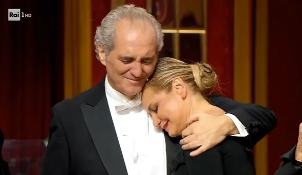 Proposta di matrimonio a Ballando per Simona Ventura