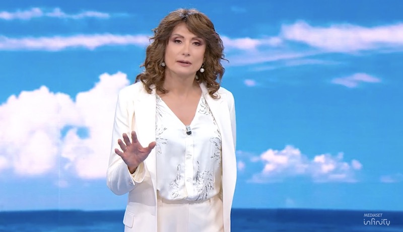 Ascolti TV | Domenica 26 Maggio 2024. L’Isola al di sotto dei 2 mln (15.2%), Carosello Carosone 11.6