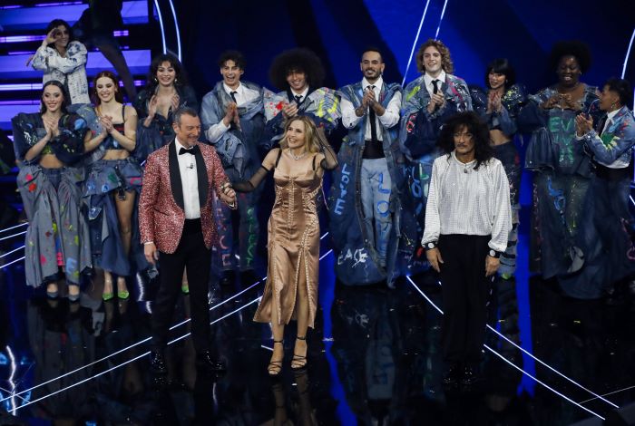 Sanremo 2024, quarta serata in diretta