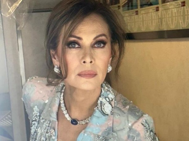 Elena Sofia Ricci televota per Beatrice Luzzi finalista al Grande Fratello