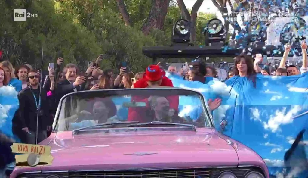 Viva Rai2 chiude in festa. Fiorello: «Ci si rivede alla prossima idea»