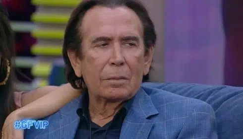 Giucas Casella a Uomini e Donne per il flirt con Tina Cipollari