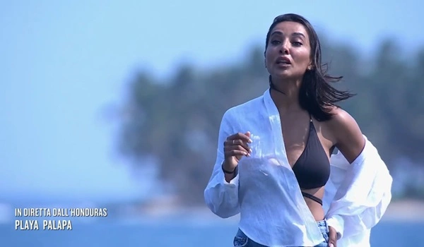 Juliana Moreira - Isola 18