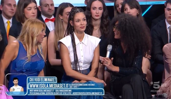 La mamma di Greta contro Rosanna - Isola dei Famosi 2024