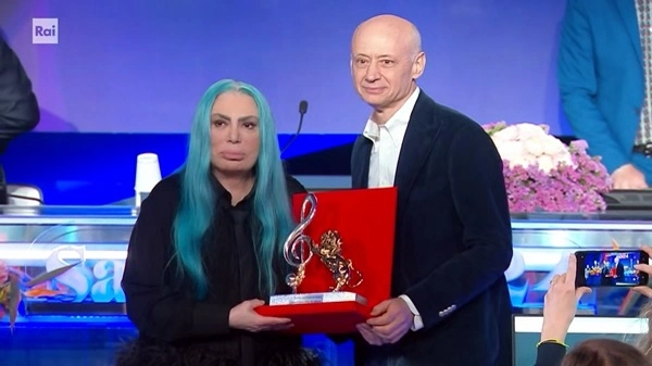 Loredana Bertè ritira Premio della Critica